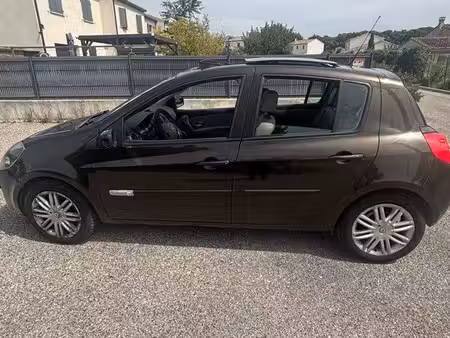 Renault Clio 1.6 110