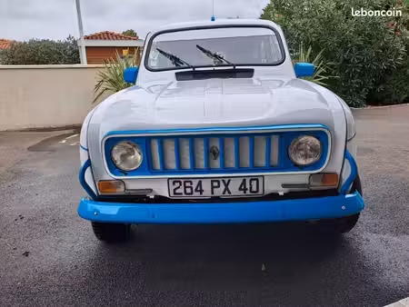 Renault R4 4L
