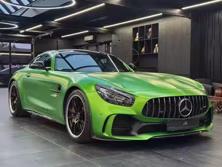 Mercedes-Benz AMG GT R V8 4.0 585