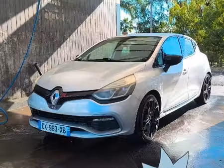 Renault Clio RS 1.6 T 200