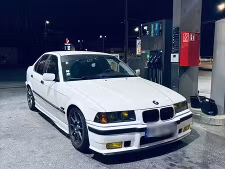 BMW Série 3 325d 2.4 143