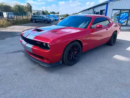 Dodge Challenger SRT Hellcat V8 6.2