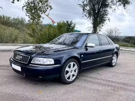 Audi A8 S8 V8 4.2 360 quattro