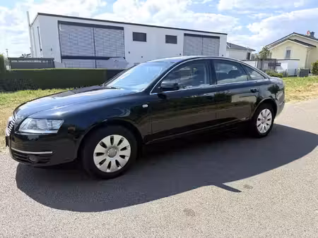 Audi A6 V6 2.4 177