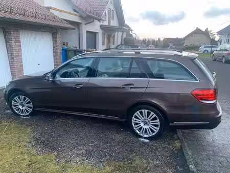 Mercedes-Benz Classe E E 250 2.1 150