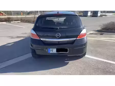 Opel Astra 1.6 105