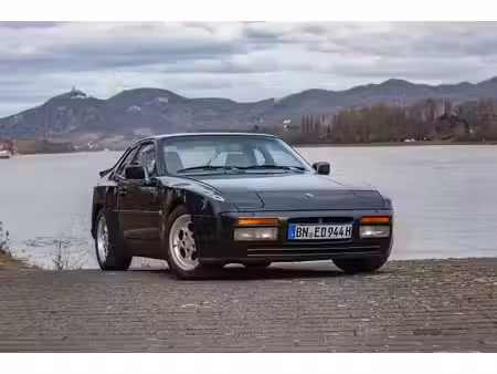 Porsche 944 Turbo