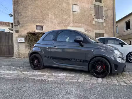 Abarth 595 1.4 180 Competizione