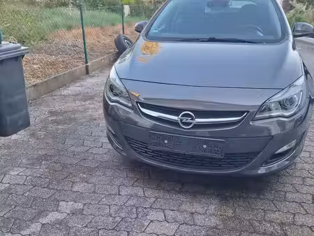 Opel Astra 1.6 125