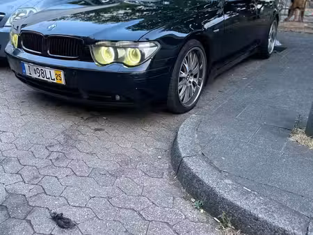 BMW Série 7 730d 3.0 231