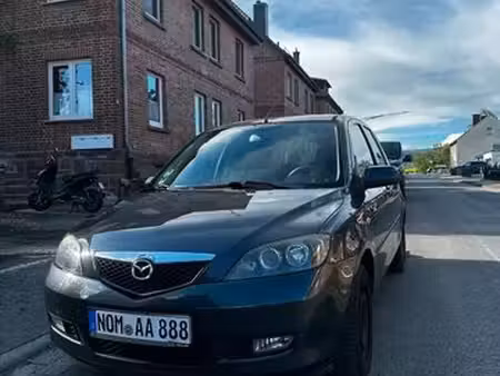 Mazda Mazda2 75