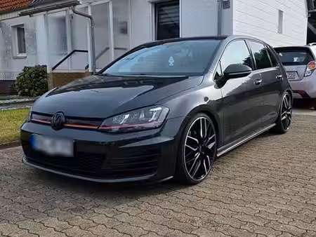 Volkswagen Golf GTI 2.0 TSI 220