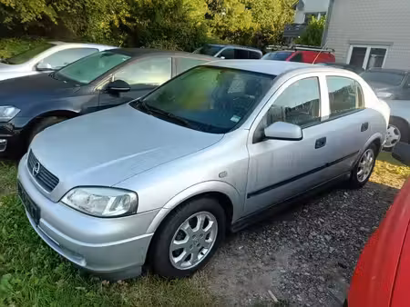 Opel Astra 1.6 75