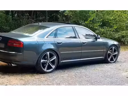 Audi A8 V6 3.0 TDI 233 quattro