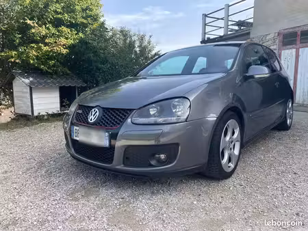 Volkswagen Golf GTI 2.0 200