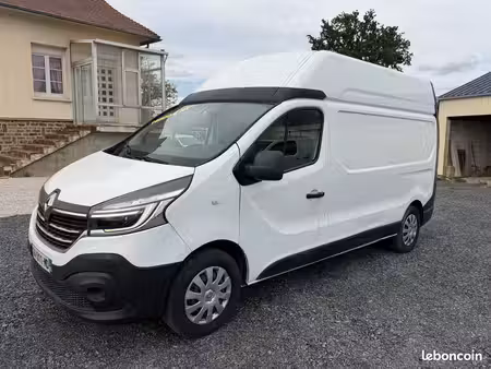 Renault Trafic 2.0 dCi 145