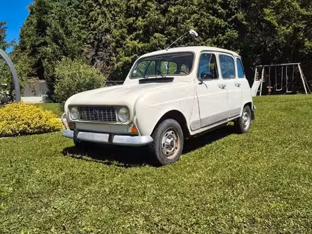 Renault R4 4L