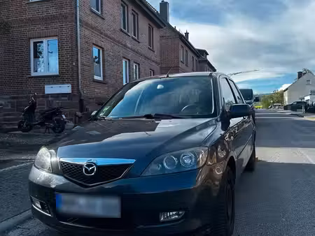 Mazda Mazda2 75