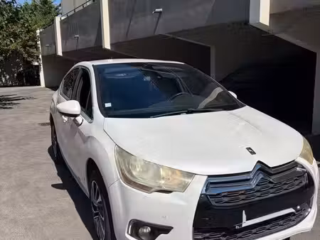 DS 4 1.6 HDi 115