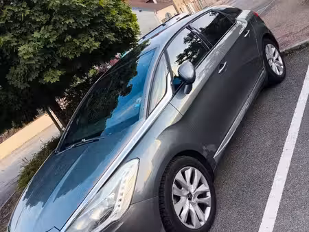 DS 5 1.6 HDi 115