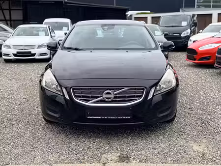 Volvo V60 1.6 115
