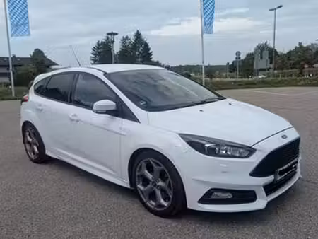 Ford Focus ST 2.0 EcoBoost 250