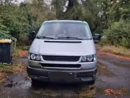 Volkswagen Transporter T4 2.5 TDI 102