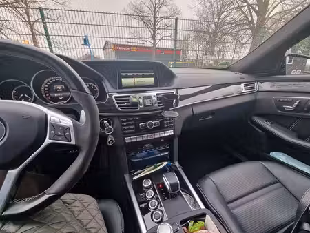 Mercedes-Benz Classe E E 63 AMG V8 5.5 585 4Matic