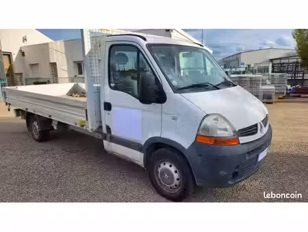 Renault Master 2.5 dCi 100