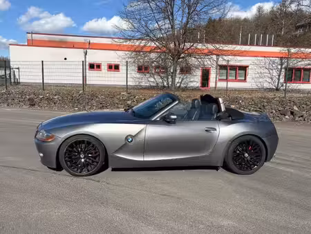 BMW Z4 30i 3.0 231