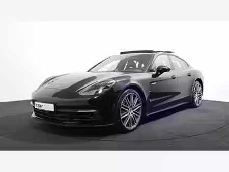 Porsche Panamera 4 330 4x4