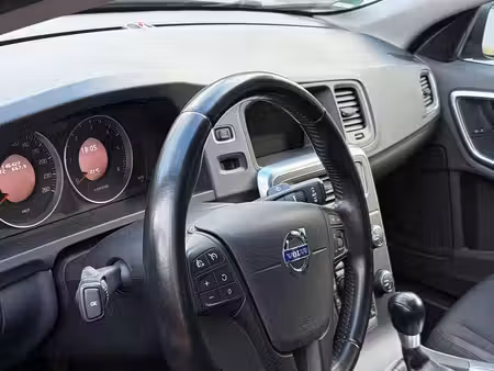 Volvo S60 D3 2.0 136
