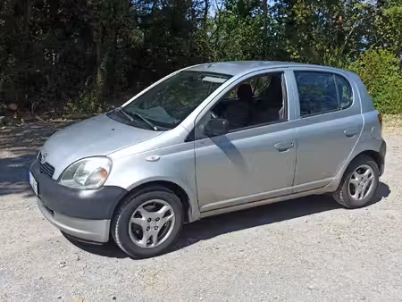Toyota Yaris 1.0 VTi 68 Terra