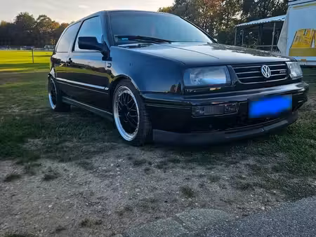 Volkswagen Golf VR6 V6 2.8 174