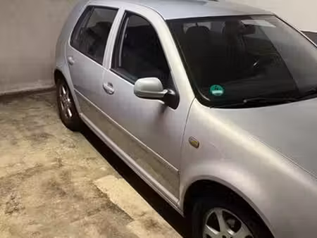Volkswagen Golf 1.6