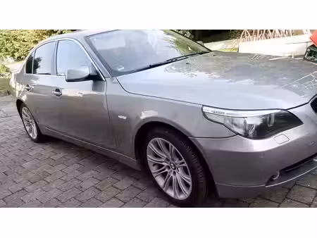 BMW Série 5 530i 3.0 258