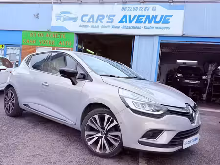 Renault Clio Initiale Paris
