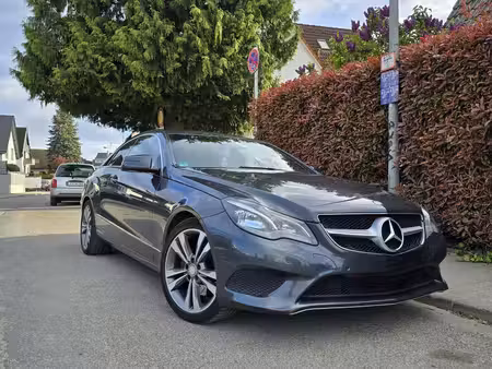 Mercedes-Benz Classe E E 220