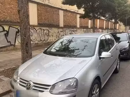 Volkswagen Golf 1.6 FSI