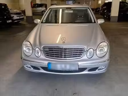 Mercedes-Benz Classe E E 200