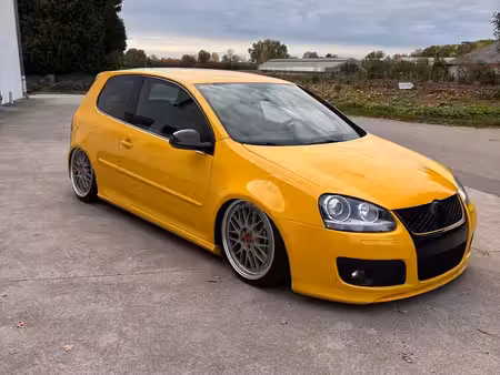 Volkswagen Golf GTI 2.0 200