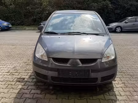 Mitsubishi Colt 1.1 75 Invite