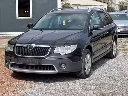 Škoda Superb 2.0 140 Elegance 4x4