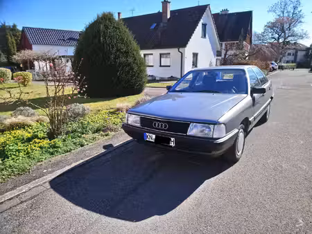 Audi 100 1.8