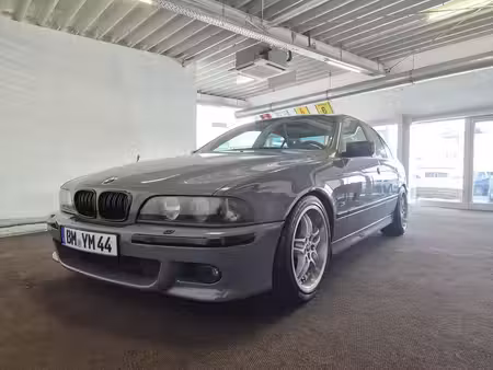 BMW Série 5 528i 2.8 193