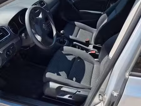 Volkswagen Golf 2.0 TDI 110