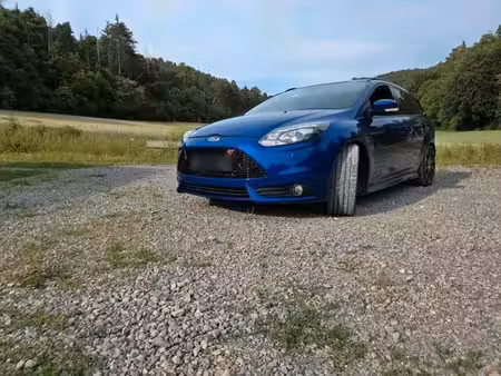 Ford Focus ST 2.0 250
