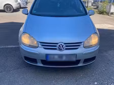 Volkswagen Golf 1.6 102