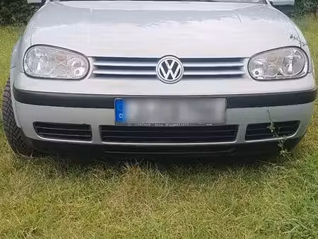 Volkswagen Golf 75