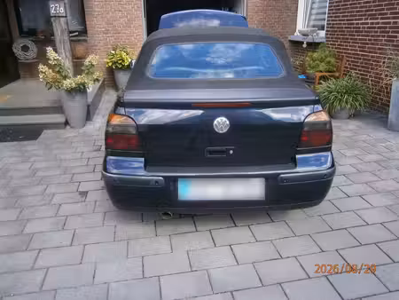 Volkswagen Golf 1.8 75